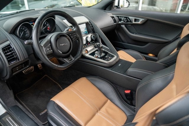 2015 Jaguar F-TYPE V8 R