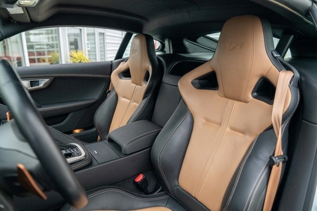 2015 Jaguar F-TYPE V8 R