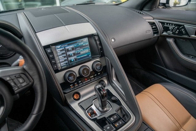 2015 Jaguar F-TYPE V8 R