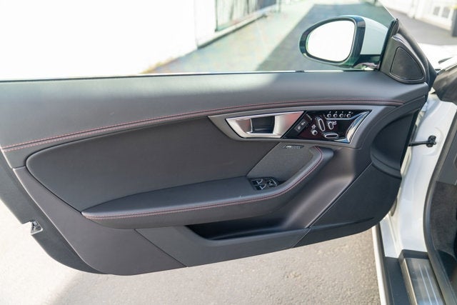 2015 Jaguar F-TYPE V8 R