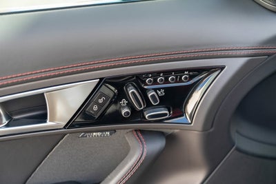 2015 Jaguar F-TYPE V8 R