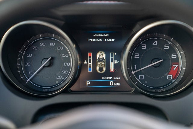 2015 Jaguar F-TYPE V8 R