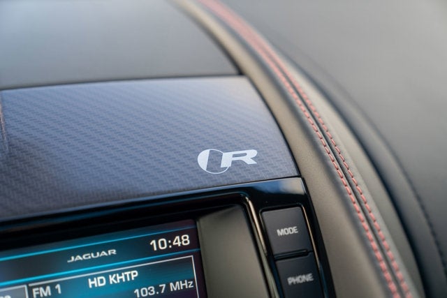 2015 Jaguar F-TYPE V8 R