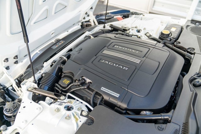 2015 Jaguar F-TYPE V8 R