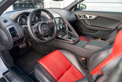 2015 Jaguar F-TYPE V8 R