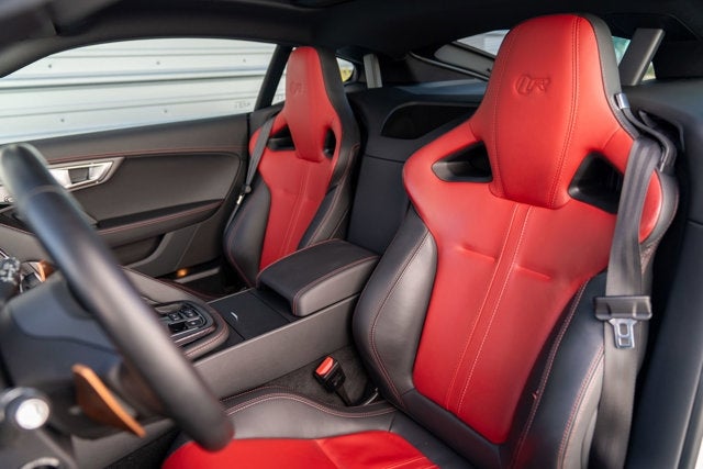 2015 Jaguar F-TYPE V8 R