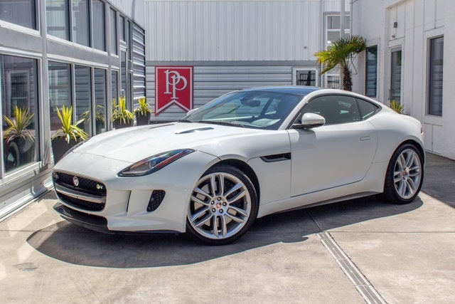 2015 Jaguar F-TYPE V8 R