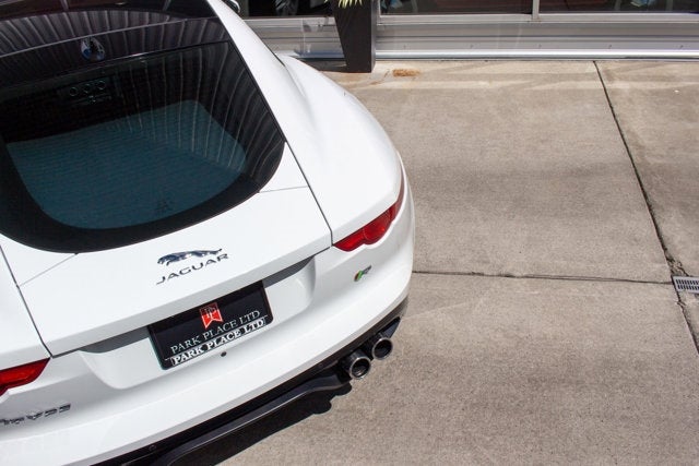 2015 Jaguar F-TYPE V8 R