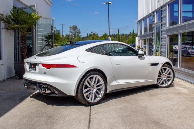 2015 Jaguar F-TYPE V8 R