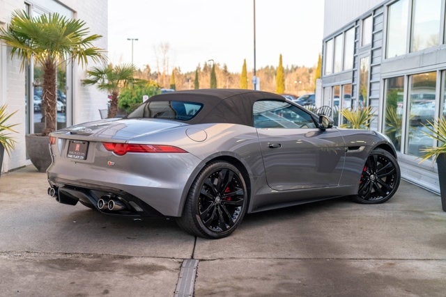 2014 Jaguar F-TYPE V8 S