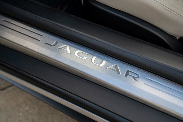 2014 Jaguar F-TYPE V8 S