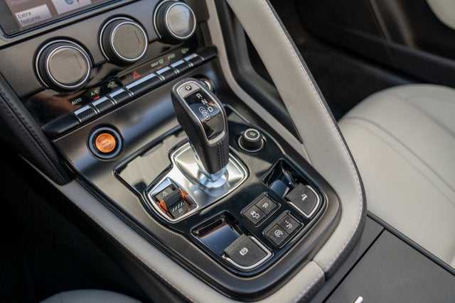 2014 Jaguar F-TYPE V8 S