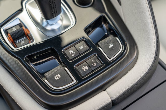 2014 Jaguar F-TYPE V8 S