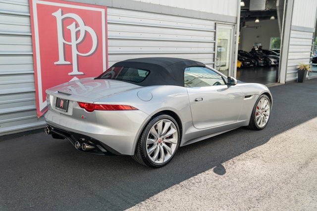 2014 Jaguar F-TYPE V8 S