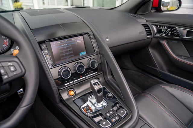 2014 Jaguar F-TYPE V8 S
