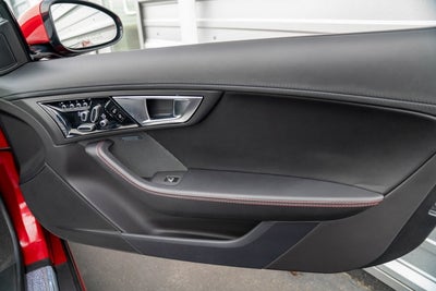 2014 Jaguar F-TYPE V8 S