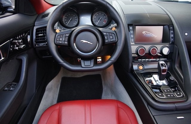 2014 Jaguar F-TYPE V8 S