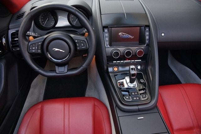 2014 Jaguar F-TYPE V8 S