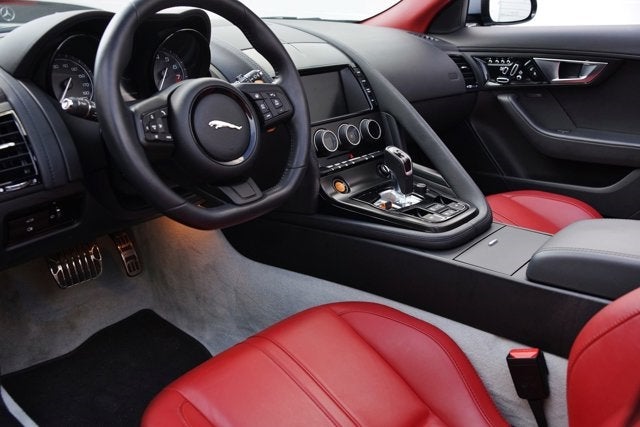 2014 Jaguar F-TYPE V8 S