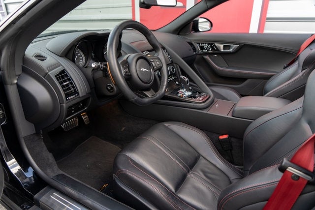 2014 Jaguar F-TYPE V8 S