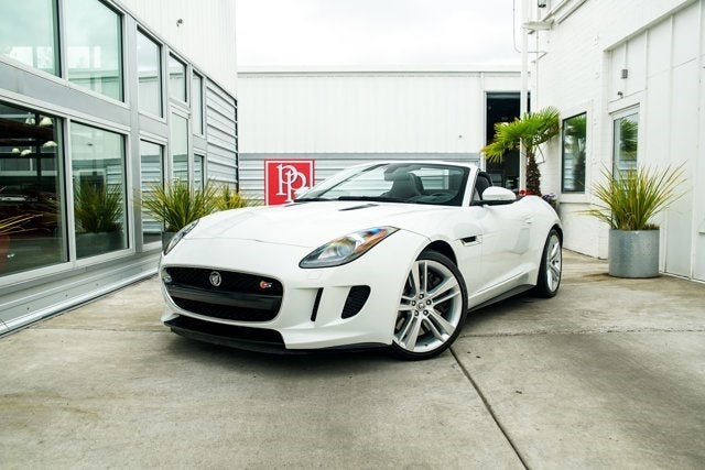 2014 Jaguar F-TYPE V8 S