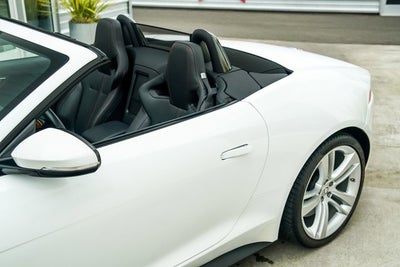 2014 Jaguar F-TYPE V8 S