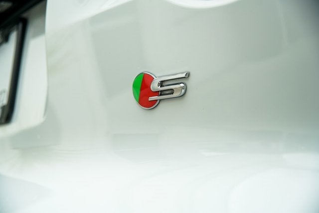 2014 Jaguar F-TYPE V8 S