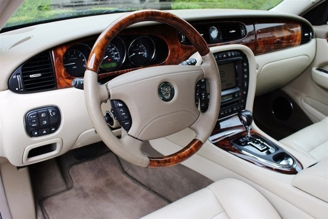 2004 Jaguar XJR XJR