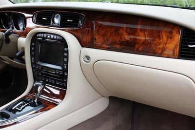 2004 Jaguar XJR XJR
