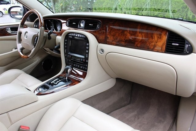 2004 Jaguar XJR XJR
