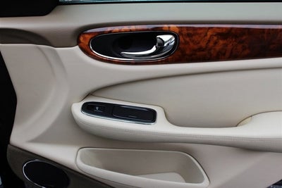 2004 Jaguar XJR XJR