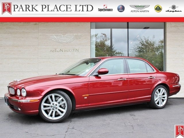 2004 Jaguar XJ-R XJR