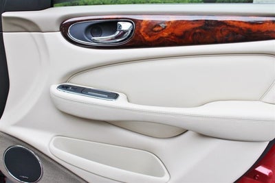 2004 Jaguar XJ-R XJR