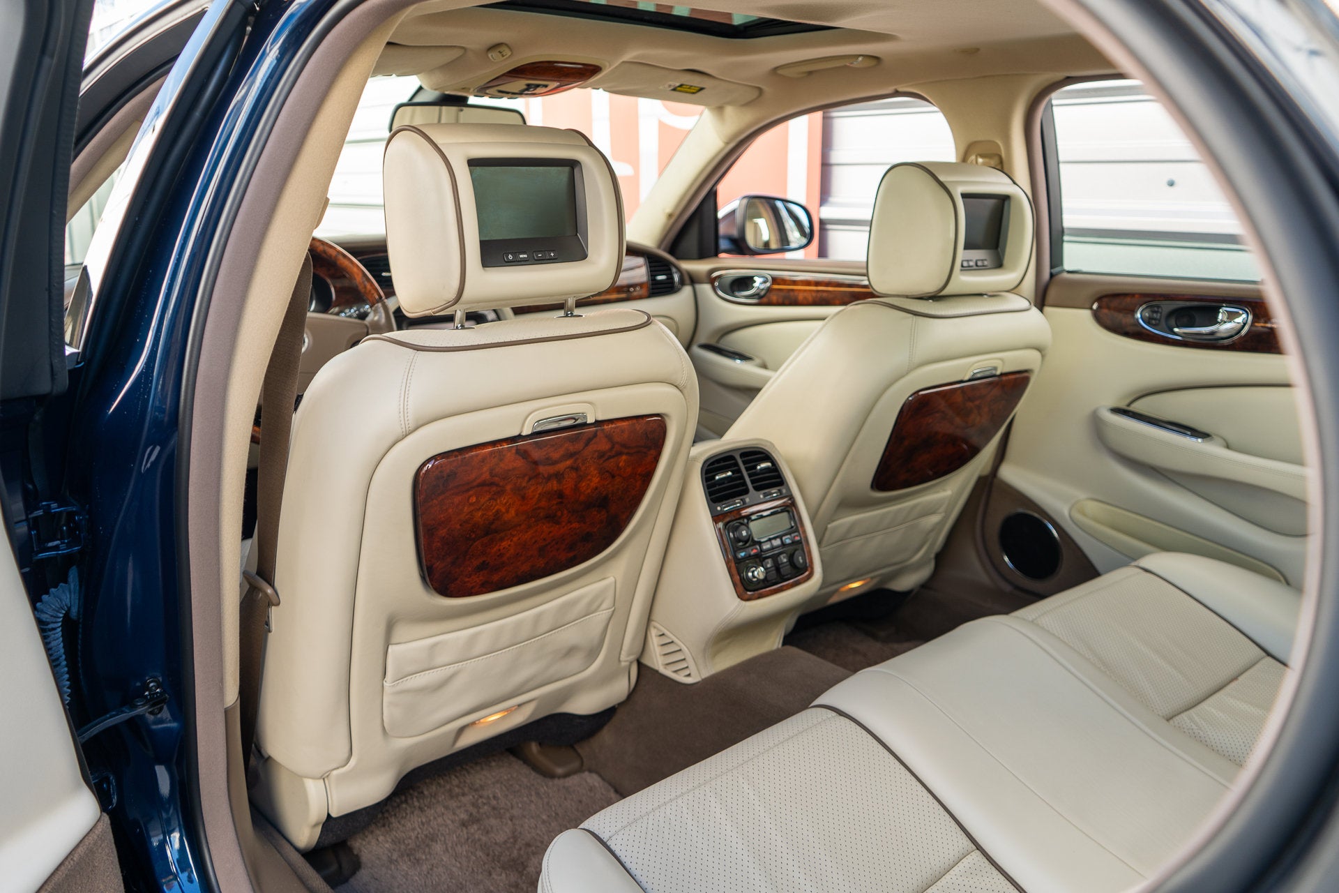 2008 Jaguar XJ Super V8