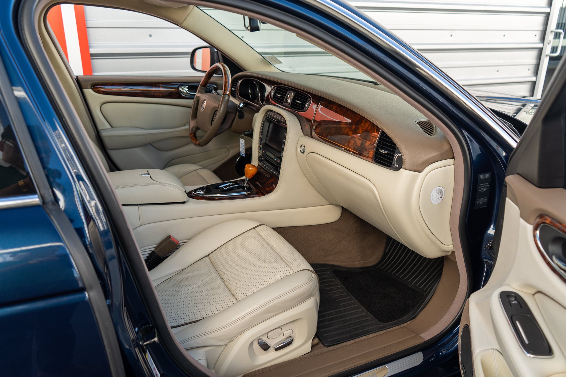 2008 Jaguar XJ Super V8