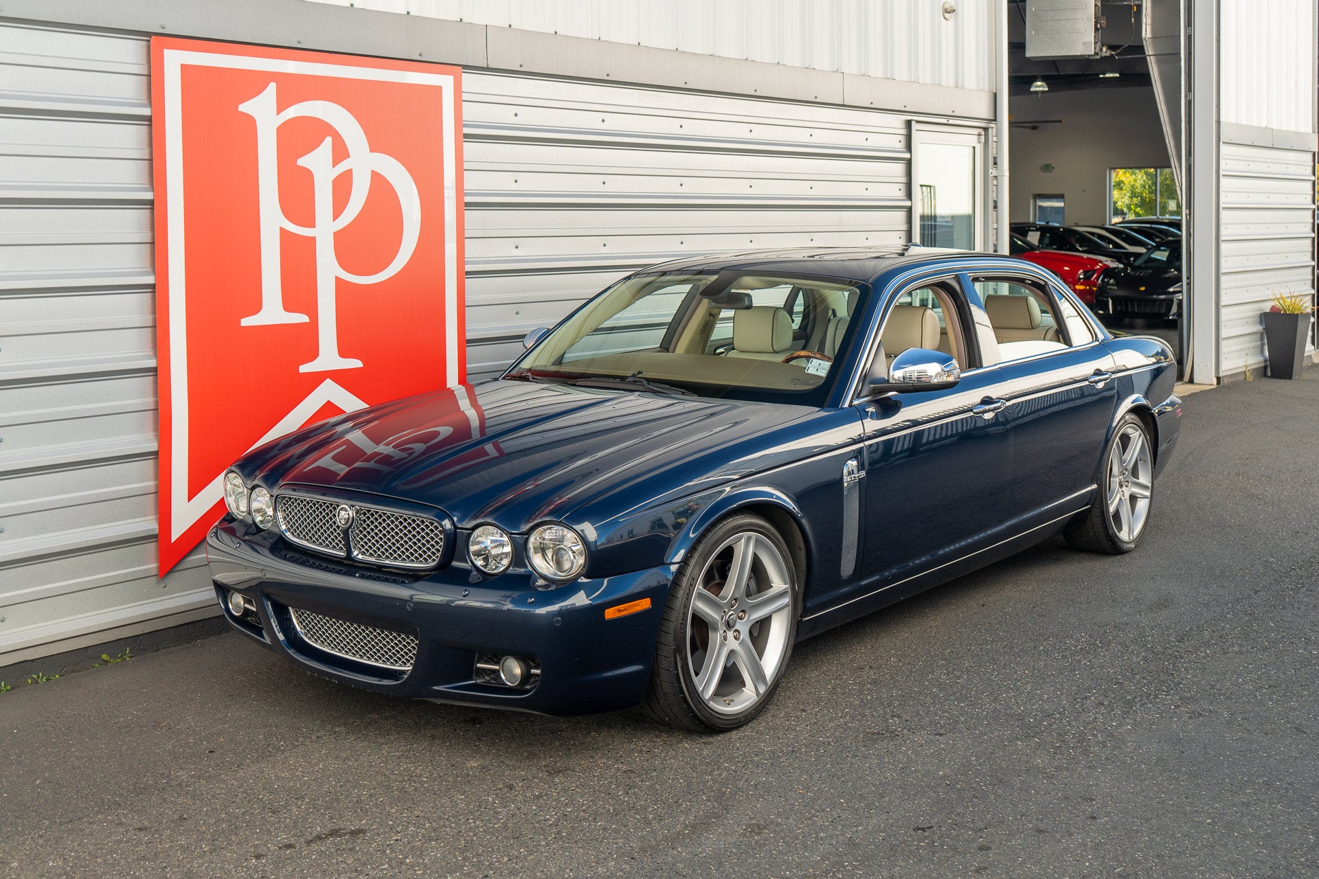 2008 Jaguar XJ Super V8
