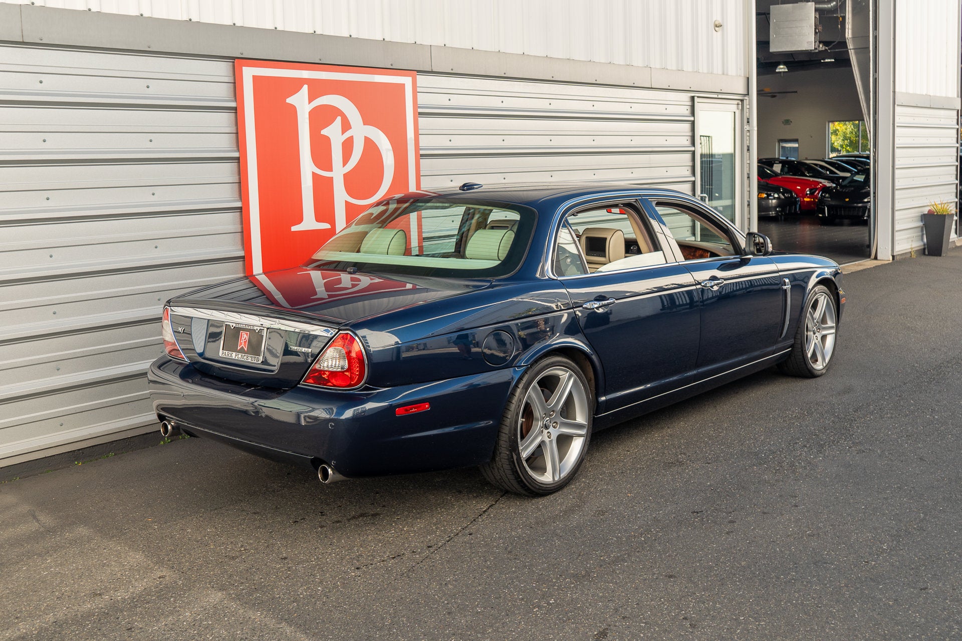 2008 Jaguar XJ Super V8