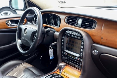 2006 Jaguar XJ Super V8 Portfolio