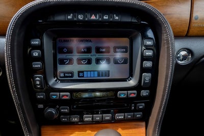 2006 Jaguar XJ Super V8 Portfolio