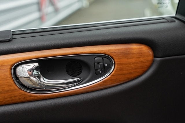 2006 Jaguar XJ Super V8 Portfolio