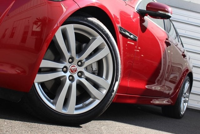 2016 Jaguar XJ R-Sport