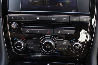 2016 Jaguar XJ R-Sport