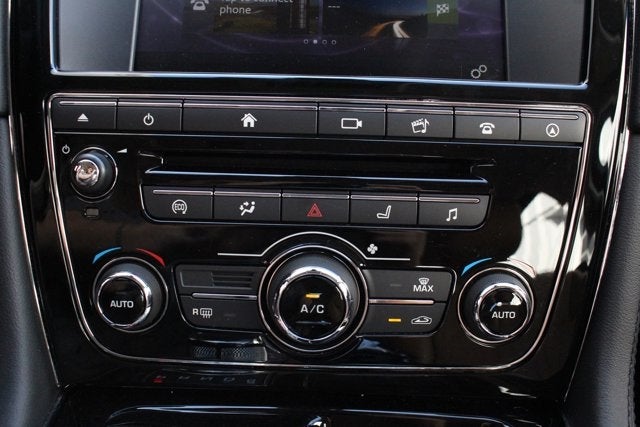 2016 Jaguar XJ R-Sport