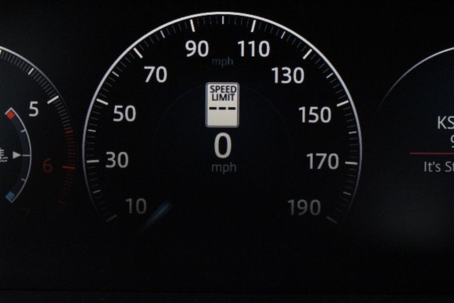 2016 Jaguar XJ R-Sport