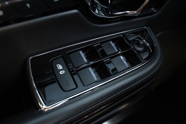 2016 Jaguar XJ R-Sport