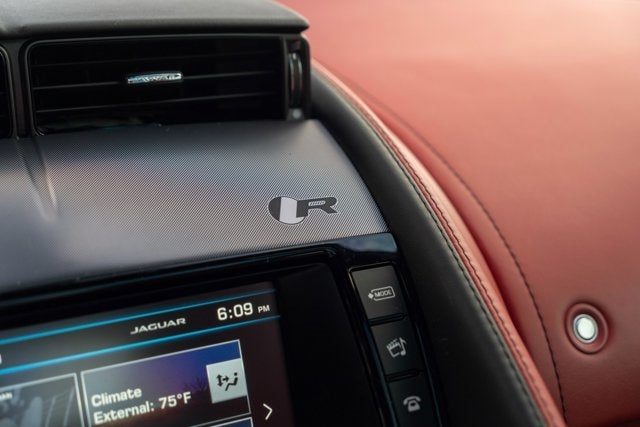 2017 Jaguar F-TYPE R