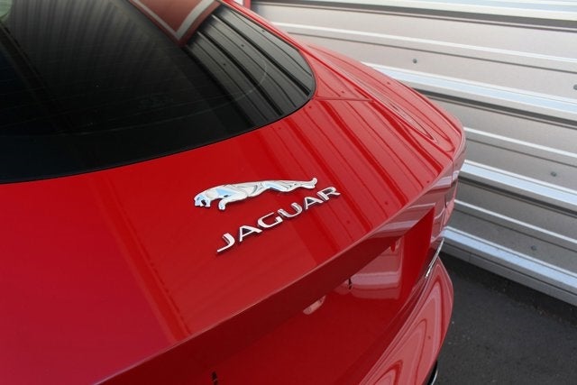 2016 Jaguar F-TYPE R