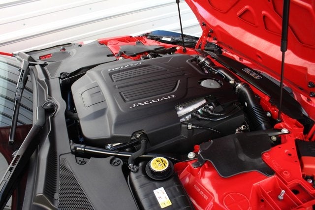 2016 Jaguar F-TYPE R