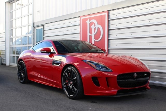 2016 Jaguar F-TYPE R