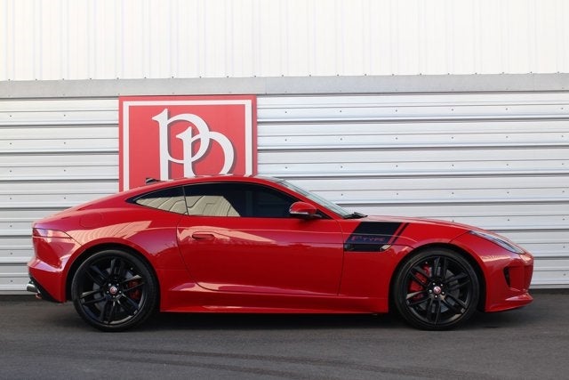 2016 Jaguar F-TYPE R